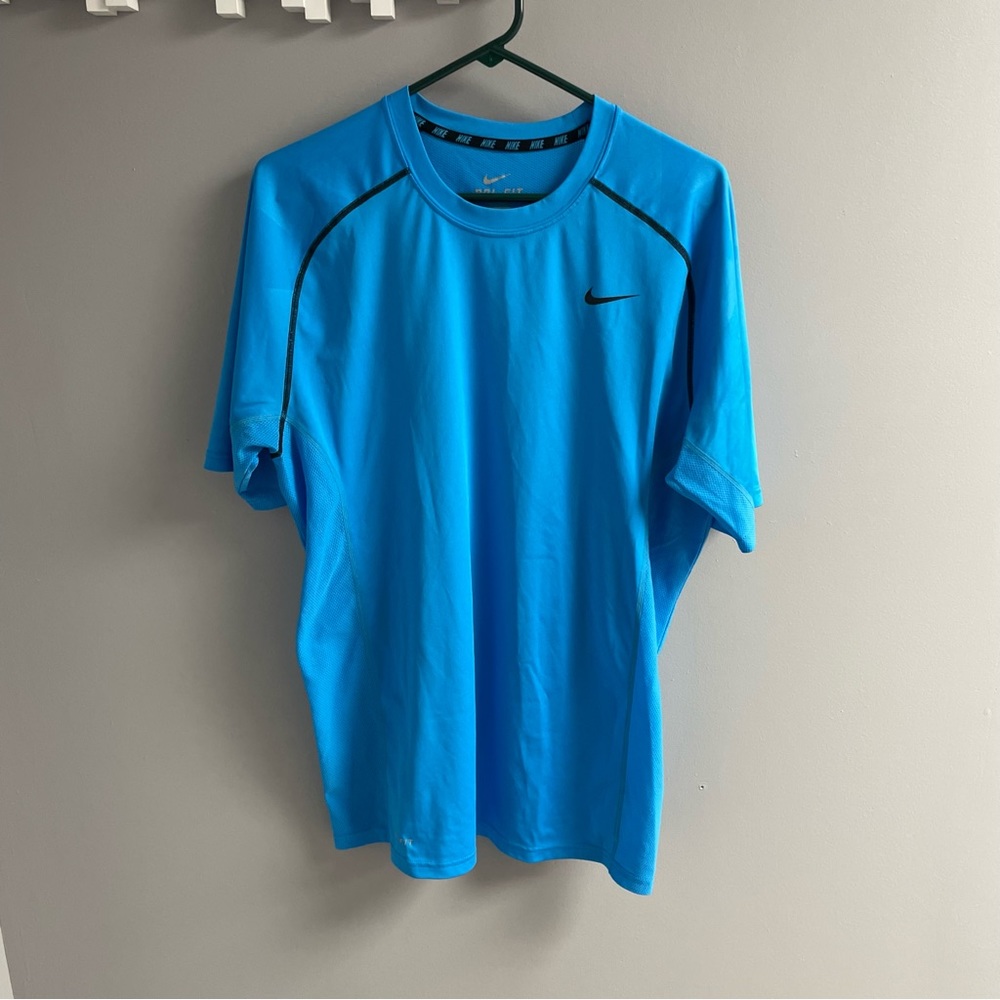 Nike Dry Fit shirt size Large